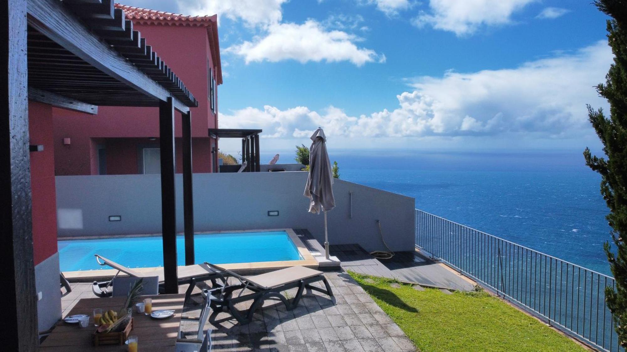 Villa Blue Marlin By Lovelystay Calheta  Exterior photo